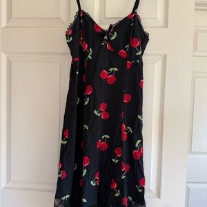 Hot Topic Black and Red Floral Dress